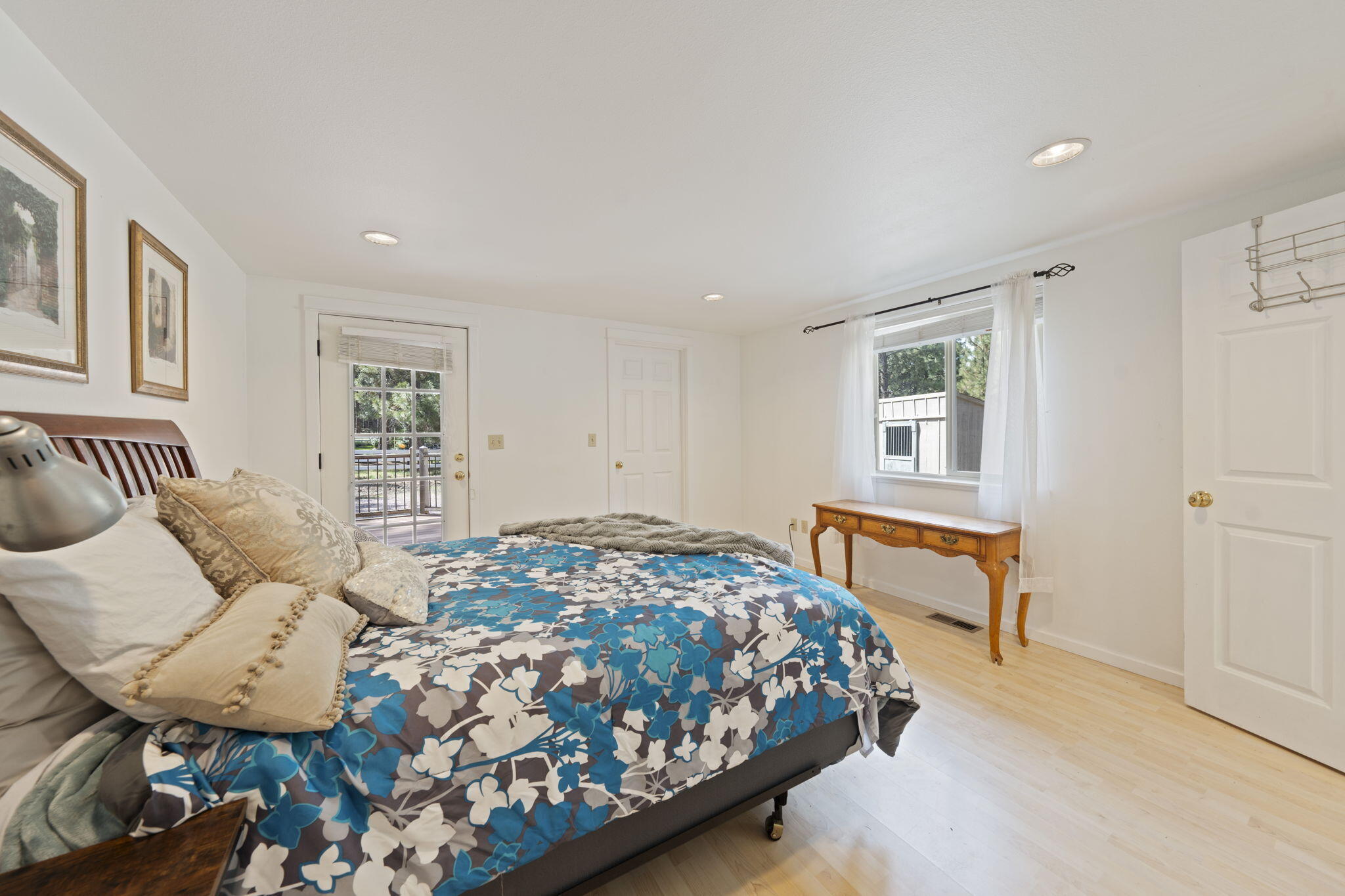 Crossroads - Residential