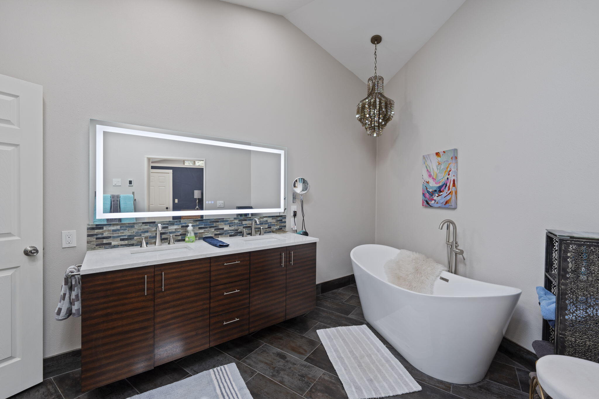 14590 Mountain View Loop