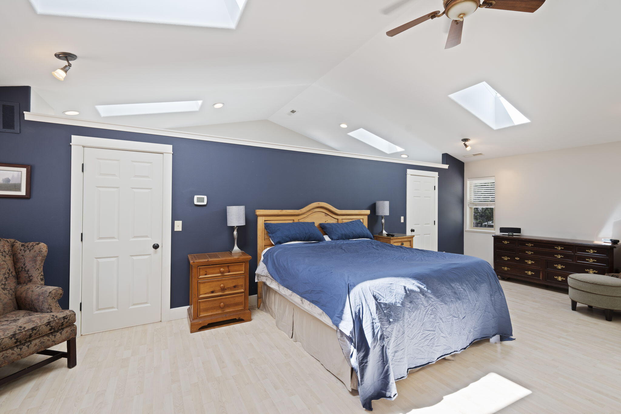 14590 Mountain View Loop