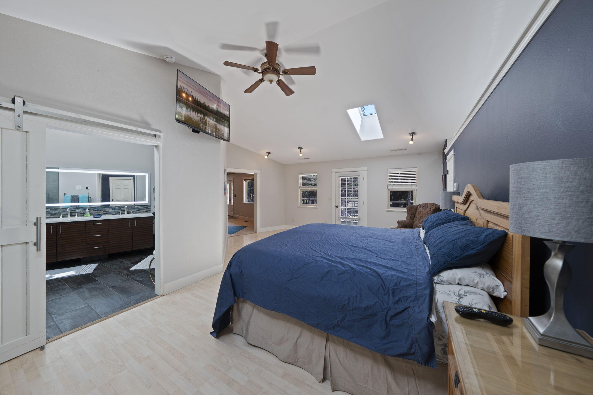 14590 Mountain View Loop
