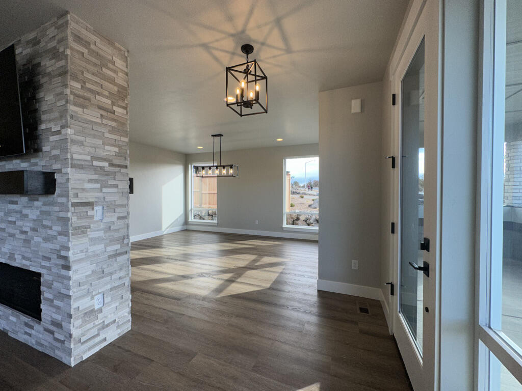 Redtail Ridge - Residential