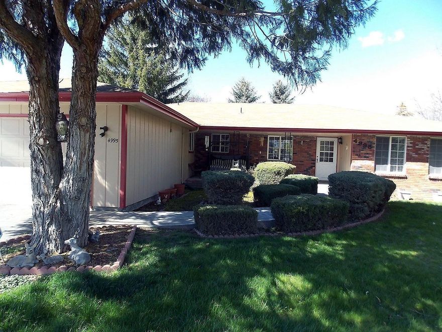 Well maintained home in the Gatewood subdivision. Home has been taken care of by the same owner for 31 years. Split bedroom layout. Master bedroom has a large walk in shower. Wide master bedroom and master bath doors to accommodate a wheelchair if needed. Enjoy the fireplace in the family room and exit through the sliding glass door onto the deck in the backyard. There is a separate living room which could be a formal dining room if so desired. Easy access to Kingsley Field. Please call listing agent for an appointment. Seller requests 1-2 hour notice prior to showing. Property has a $ 22,140 VA Tax Exemption.