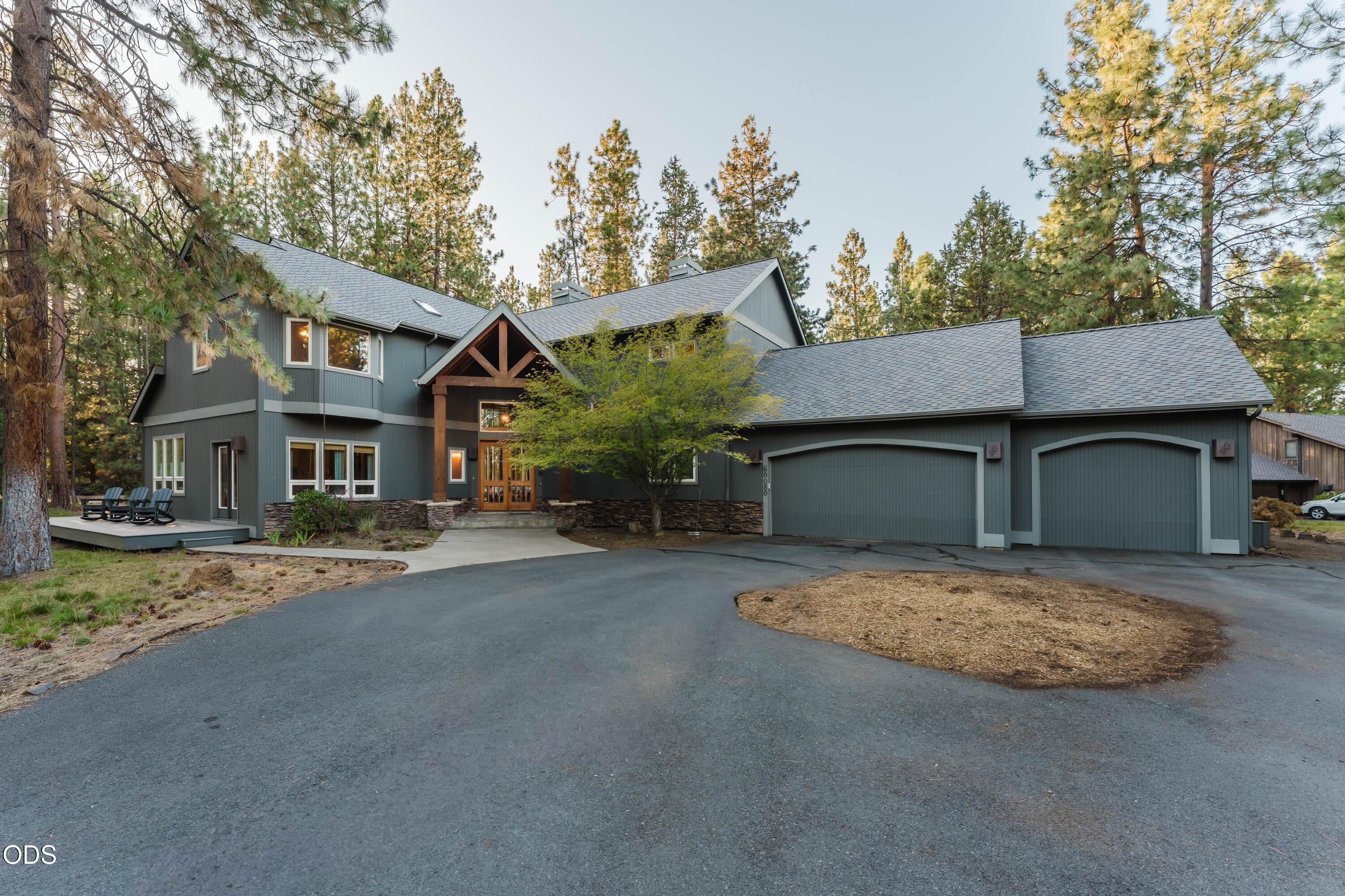 60080 River Bluff Trail