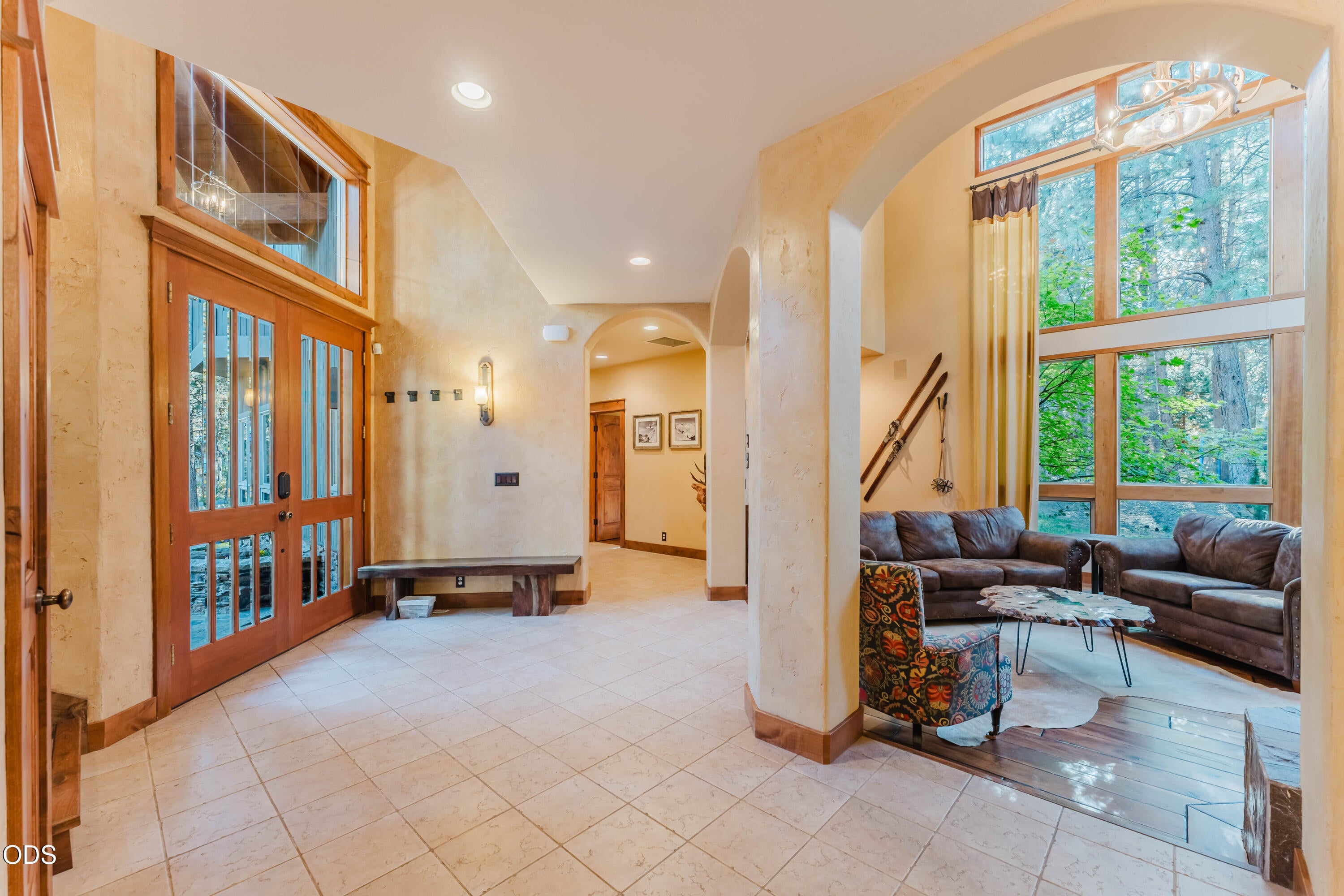 60080 River Bluff Trail