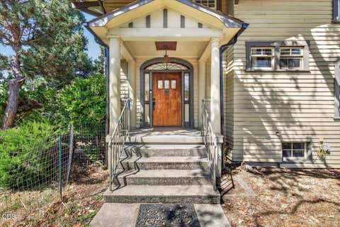 Tiny photo for 711 N Keeneway Drive, Medford, OR 97504 (MLS # 220227301)