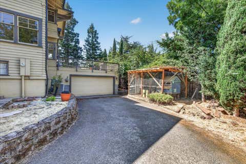 Tiny photo for 711 N Keeneway Drive, Medford, OR 97504 (MLS # 220227301)