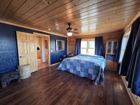 Tiny photo for 2957 Mark Court, Chiloquin, OR 97624 (MLS # 220214045)