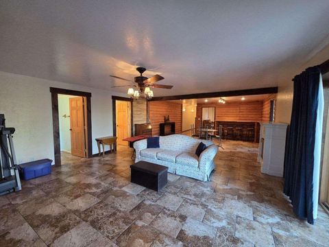 Tiny photo for 2957 Mark Court, Chiloquin, OR 97624 (MLS # 220214045)