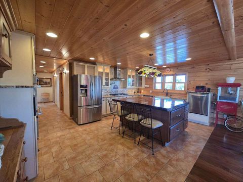 Tiny photo for 2957 Mark Court, Chiloquin, OR 97624 (MLS # 220214045)