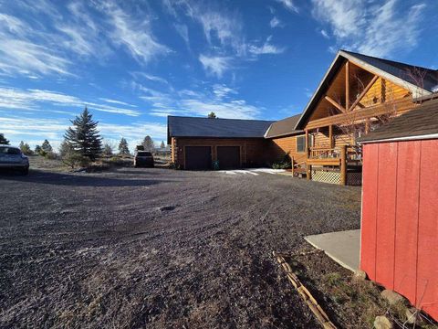 Tiny photo for 2957 Mark Court, Chiloquin, OR 97624 (MLS # 220214045)