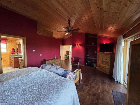 Tiny photo for 2957 Mark Court, Chiloquin, OR 97624 (MLS # 220214045)