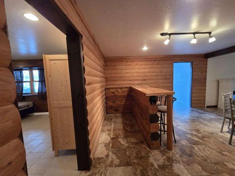 Tiny photo for 2957 Mark Court, Chiloquin, OR 97624 (MLS # 220214045)