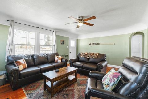 Tiny photo for 52712 Highway 62, Fort Klamath, OR 97626 (MLS # 220214976)