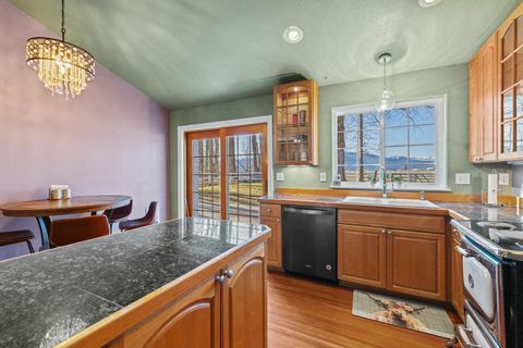 Tiny photo for 52712 Highway 62, Fort Klamath, OR 97626 (MLS # 220214976)