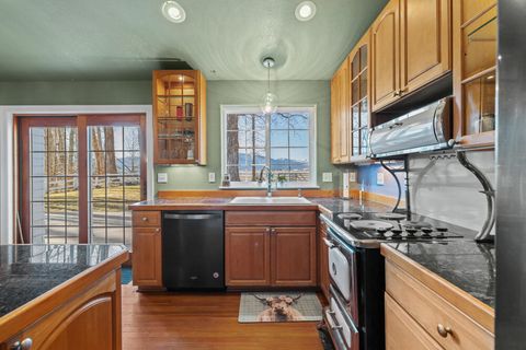 Tiny photo for 52712 Highway 62, Fort Klamath, OR 97626 (MLS # 220214976)