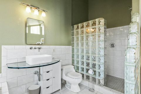 Tiny photo for 52712 Highway 62, Fort Klamath, OR 97626 (MLS # 220214976)