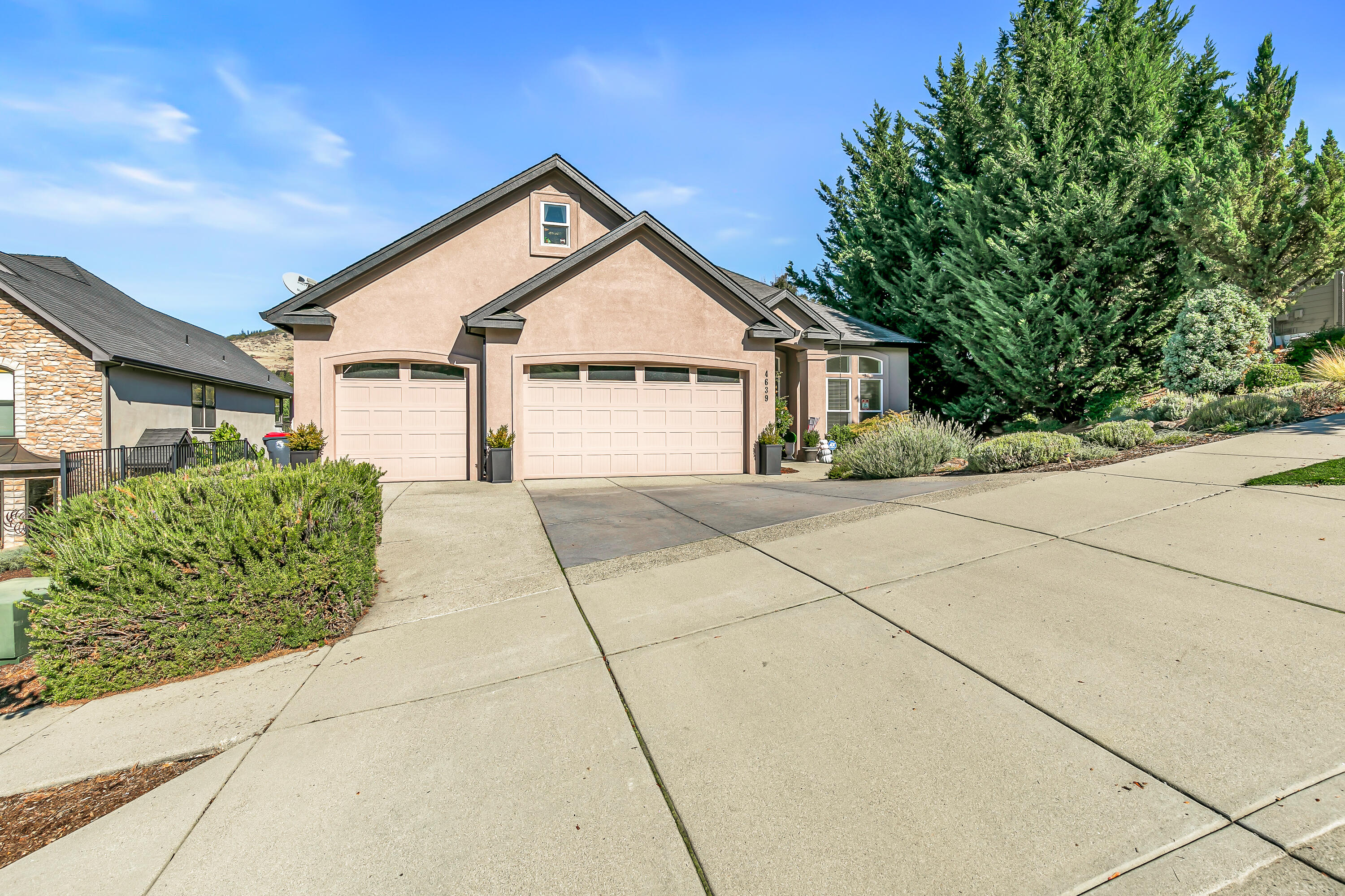 Heights At Hillcrest Phase 1, The - Residential