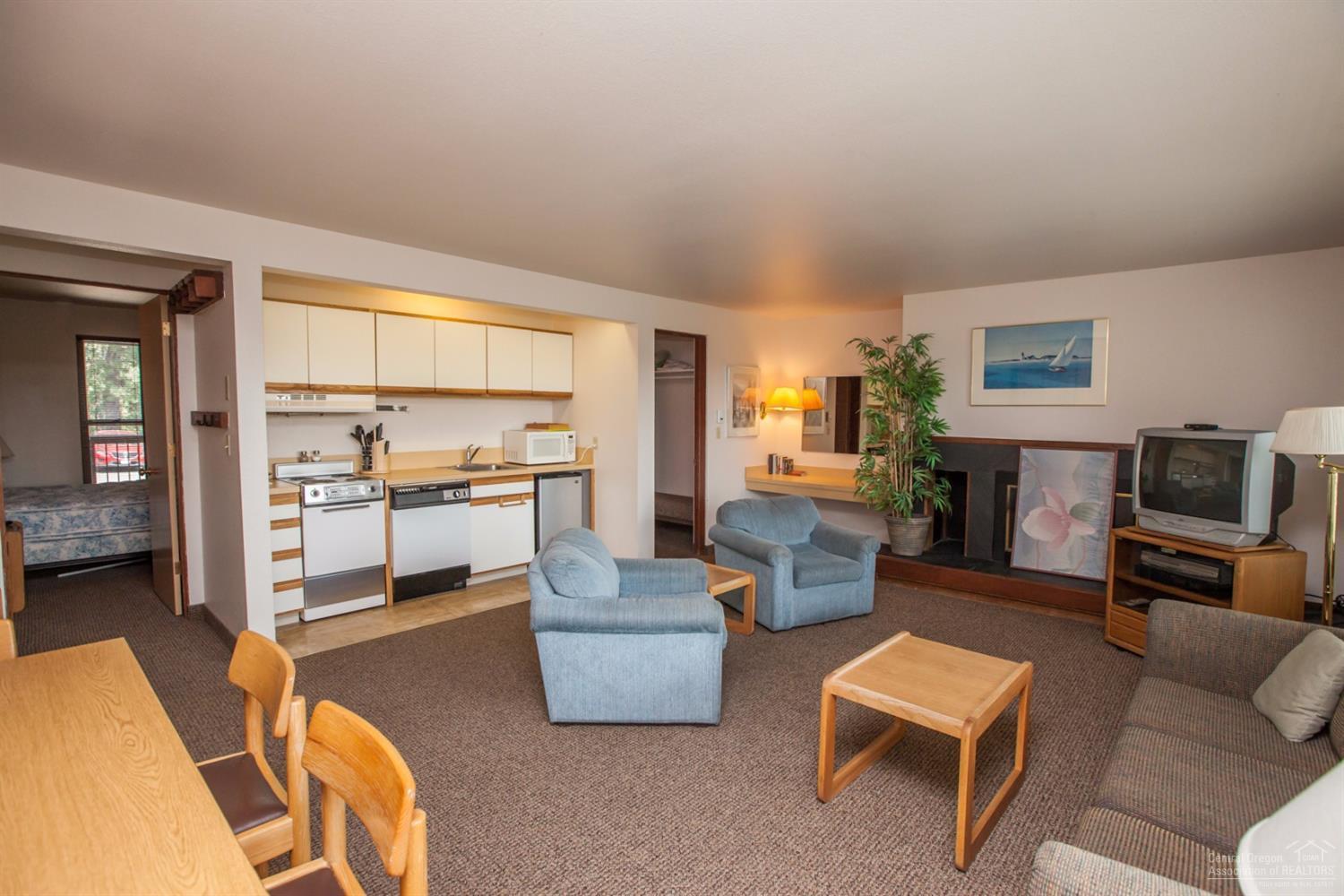 Inn Of The 7th - Residential