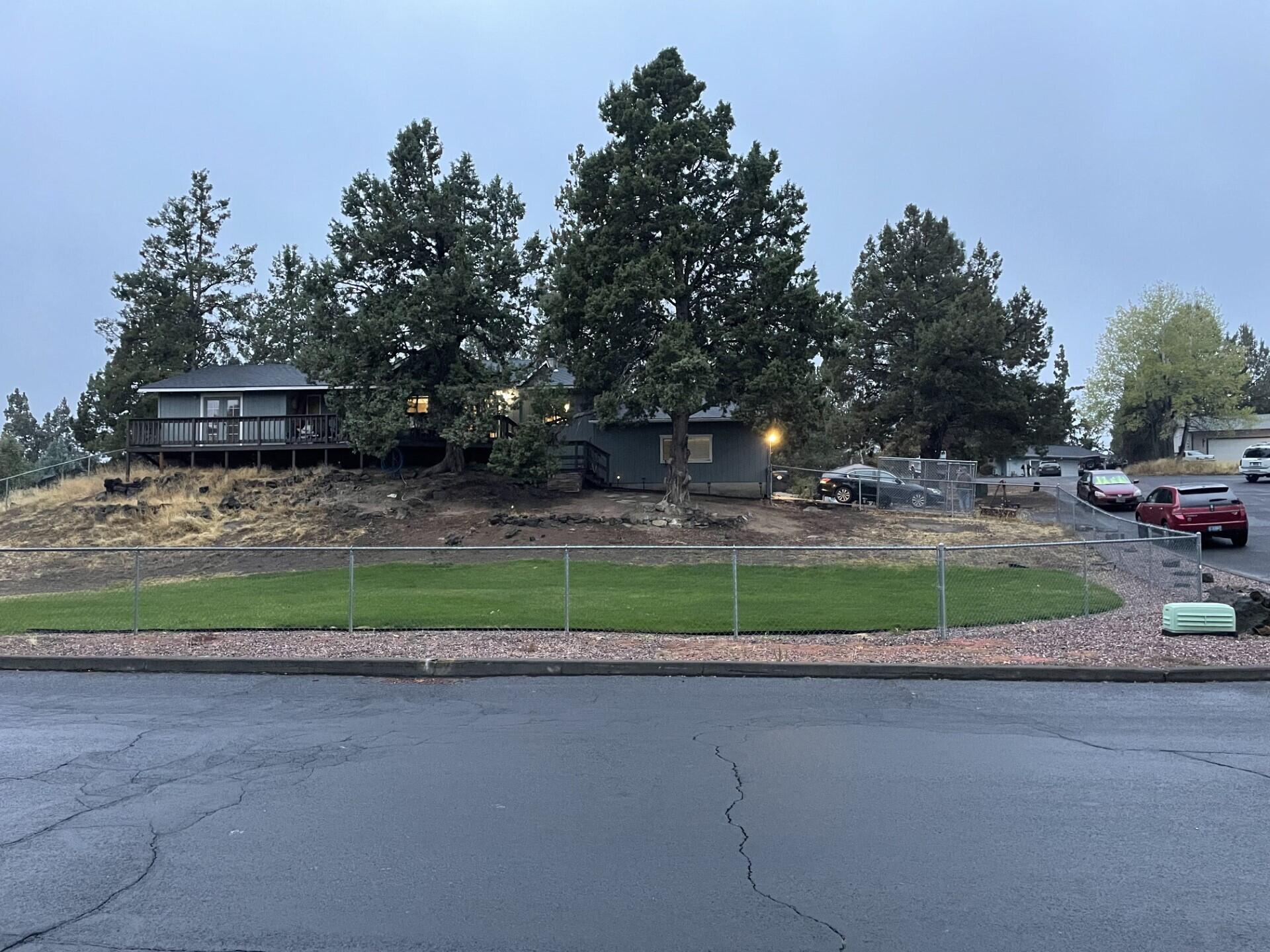 Hunters Circle - Residential