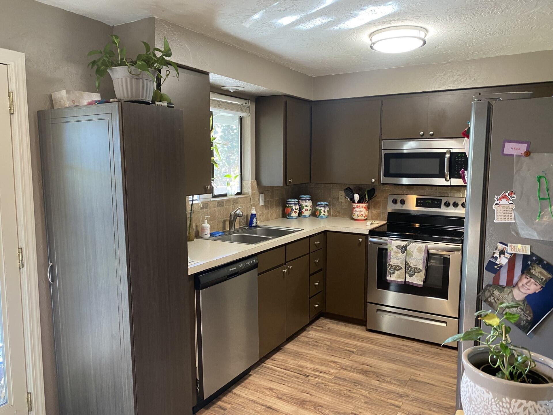 Hunters Circle - Residential