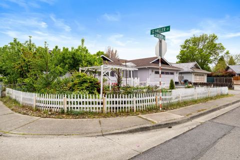 Tiny photo for 2701 Salmon Circle, Grants Pass, OR 97527 (MLS # 220219669)