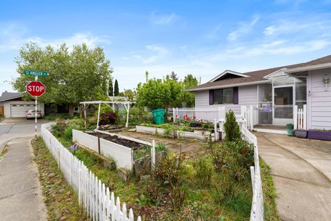 Tiny photo for 2701 Salmon Circle, Grants Pass, OR 97527 (MLS # 220219669)