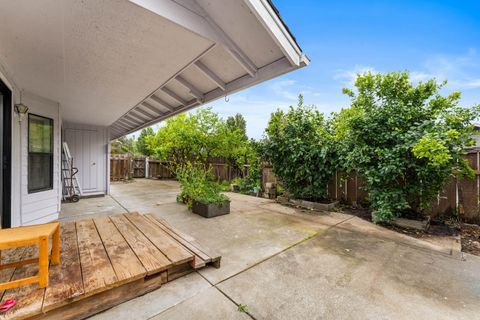 Tiny photo for 2701 Salmon Circle, Grants Pass, OR 97527 (MLS # 220219669)