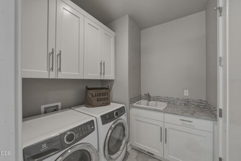 Tiny photo for 2627 NW Rippling River Court, Bend, OR 97703 (MLS # 220223210)