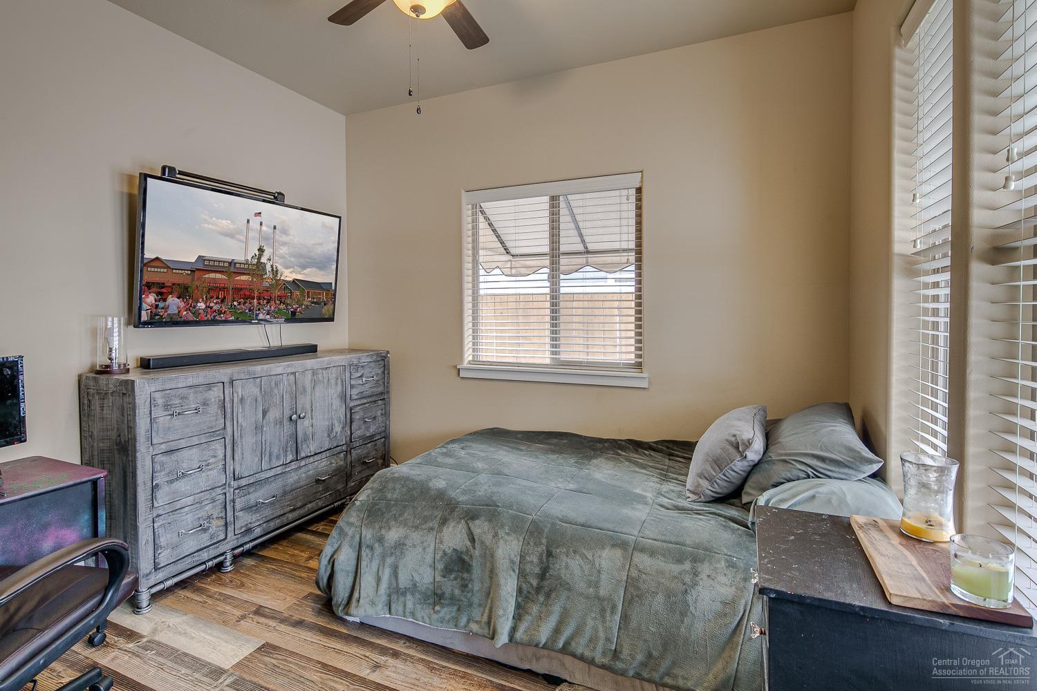 Two Bar Estates - Residential