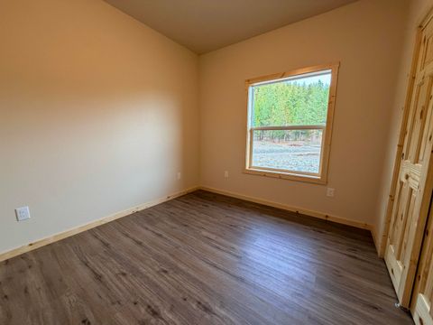 Tiny photo for 655 NW Ajax Street, Sumpter, OR 97877 (MLS # 220219433)