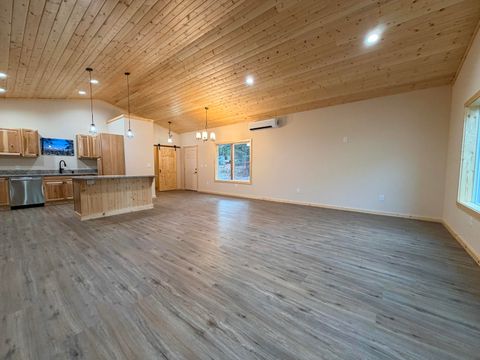 Tiny photo for 655 NW Ajax Street, Sumpter, OR 97877 (MLS # 220219433)