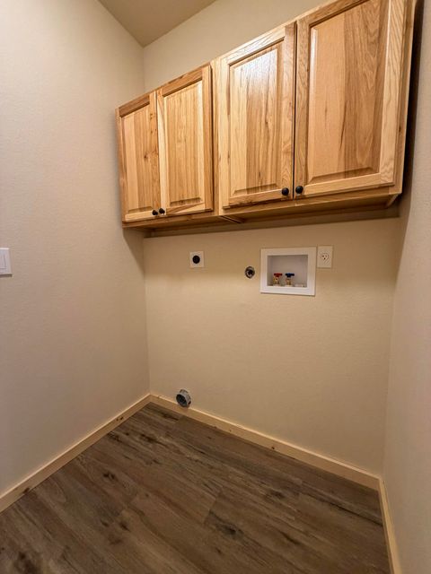 Tiny photo for 655 NW Ajax Street, Sumpter, OR 97877 (MLS # 220219433)