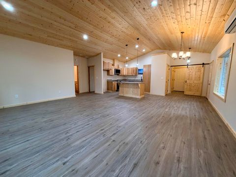 Tiny photo for 655 NW Ajax Street, Sumpter, OR 97877 (MLS # 220219433)