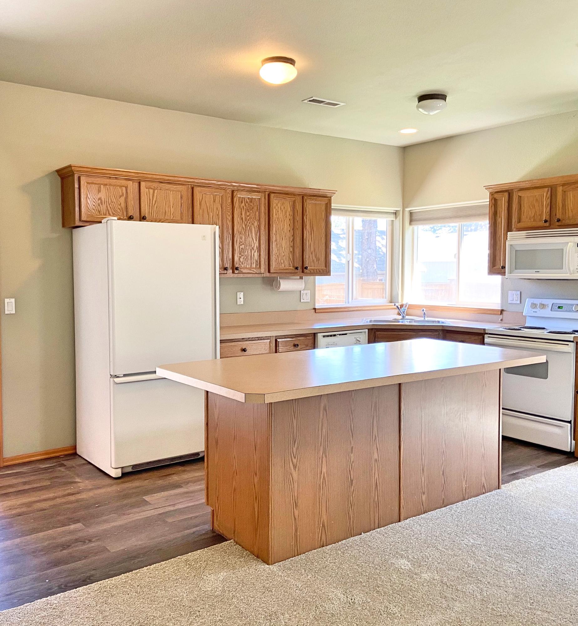 Larkspur - Residential