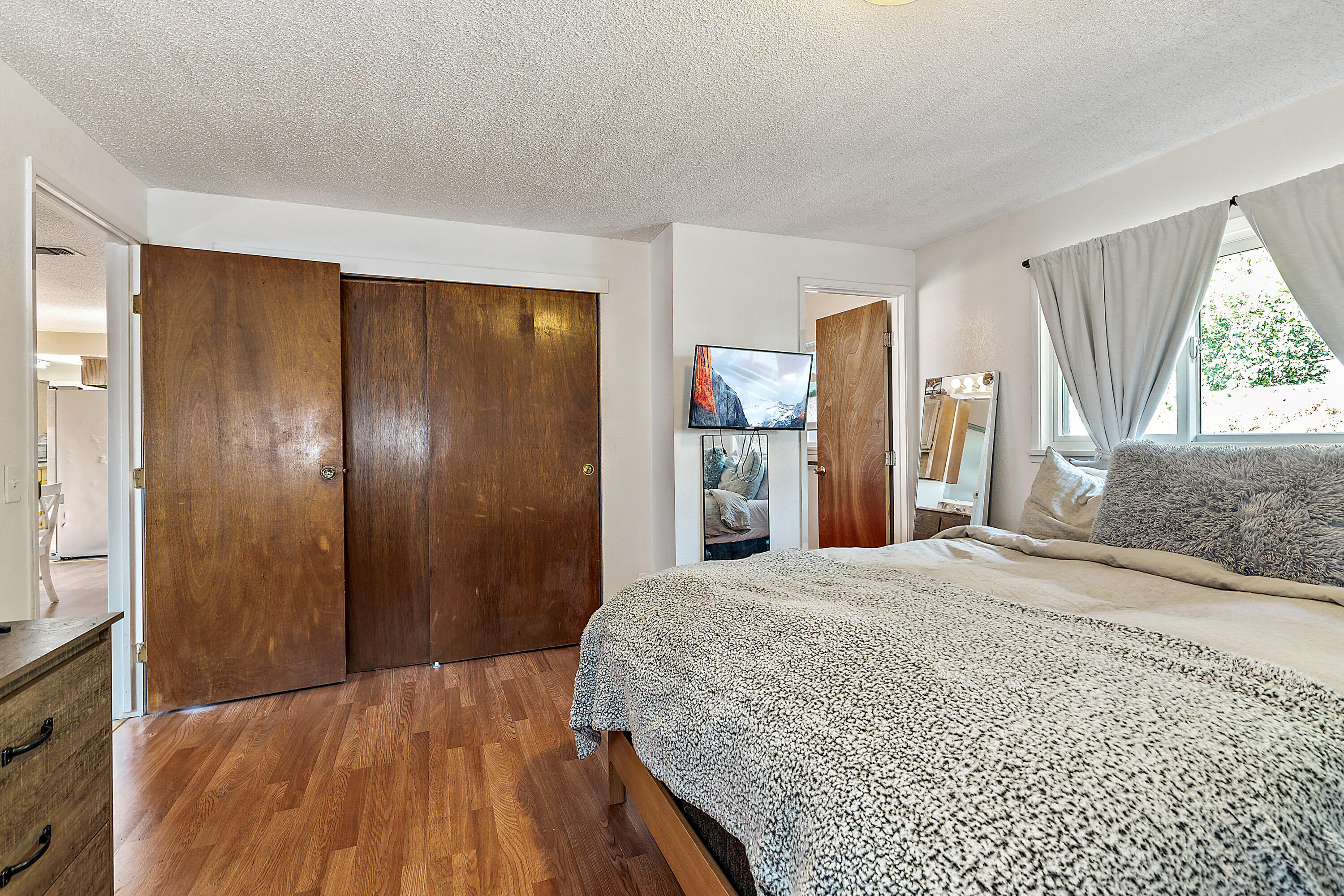 Madrona Heights - Residential