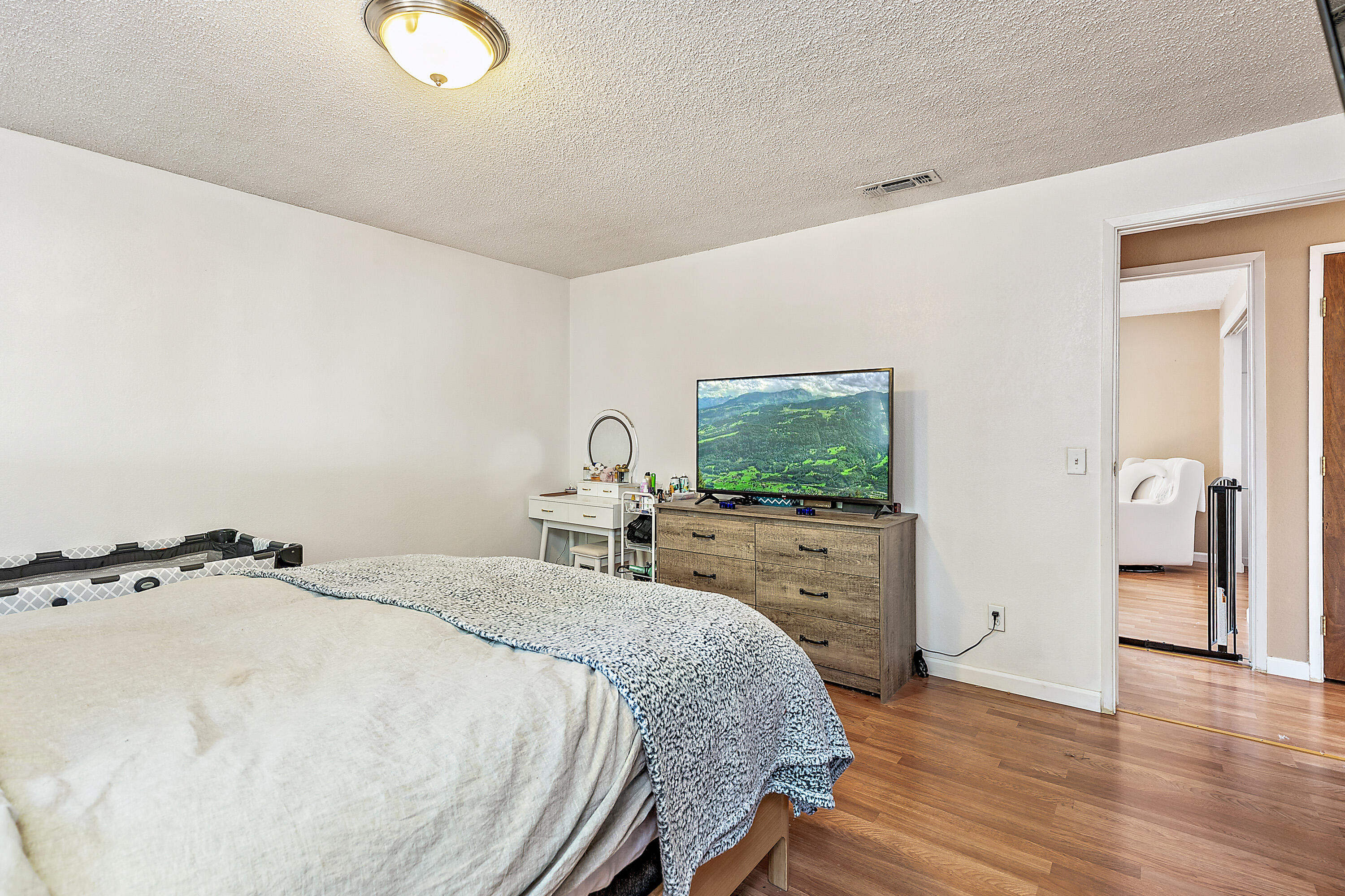 Madrona Heights - Residential