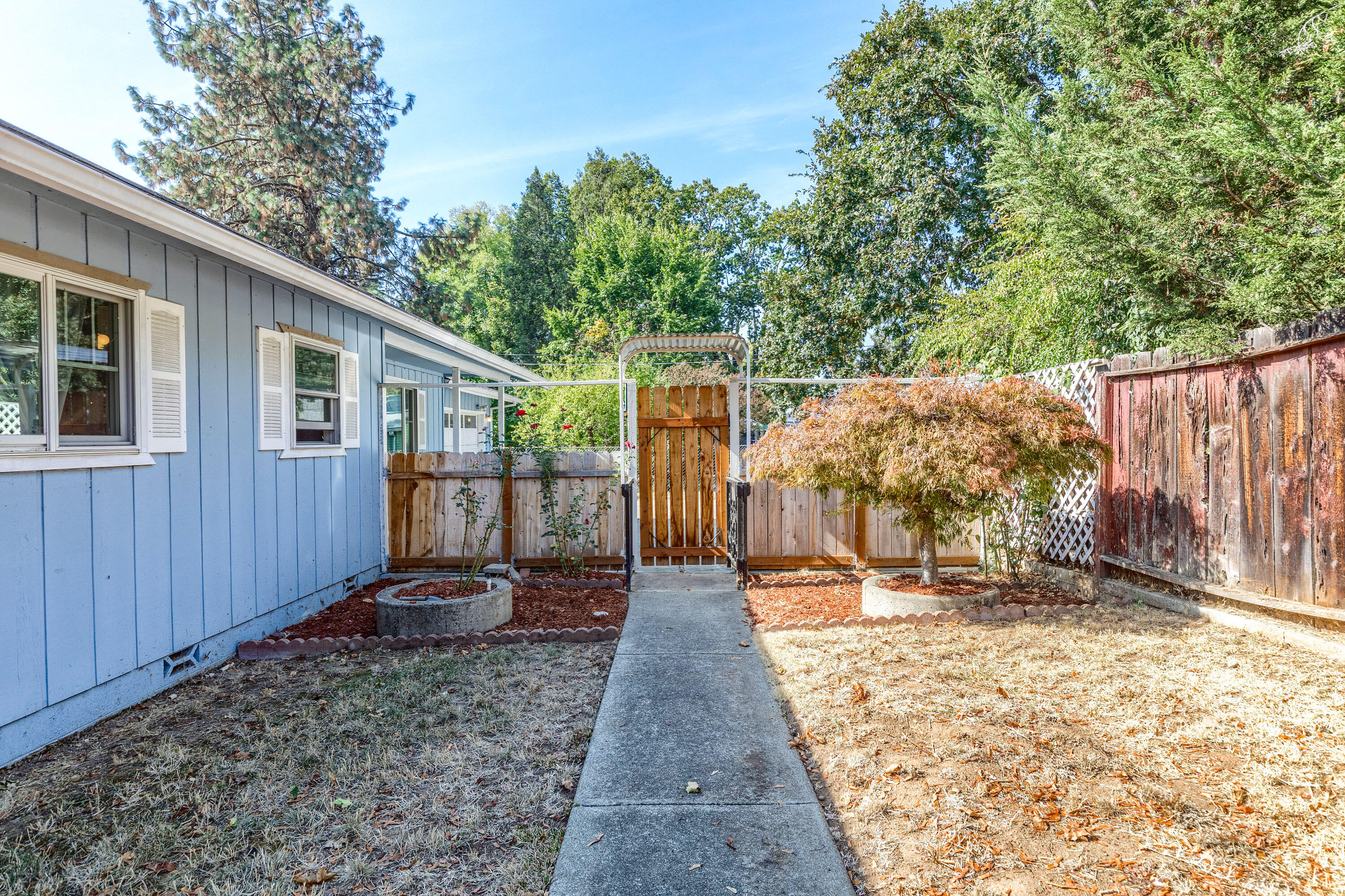 Madrona Heights - Residential