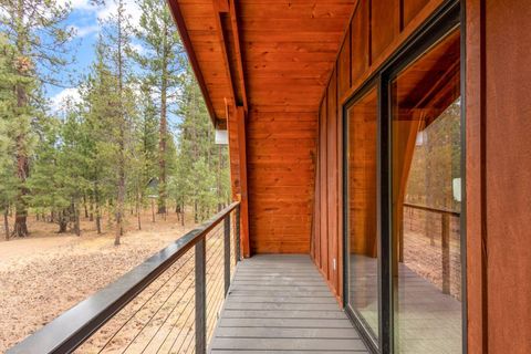 Tiny photo for 15622 6th Street, La Pine, OR 97739 (MLS # 220211267)