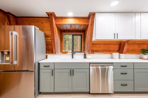 Tiny photo for 15622 6th Street, La Pine, OR 97739 (MLS # 220211267)