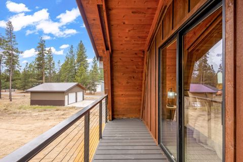 Tiny photo for 15622 6th Street, La Pine, OR 97739 (MLS # 220211267)