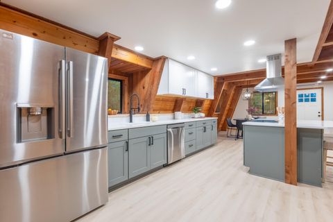 Tiny photo for 15622 6th Street, La Pine, OR 97739 (MLS # 220211267)