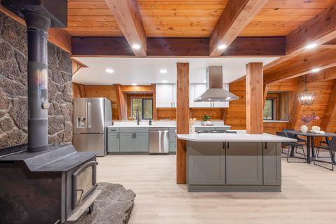 Tiny photo for 15622 6th Street, La Pine, OR 97739 (MLS # 220211267)