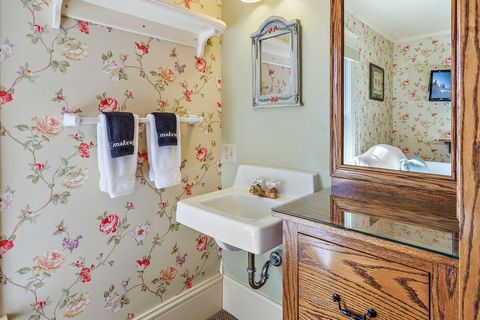 Tiny photo for 451 N Main Street, Ashland, OR 97520 (MLS # 220212846)