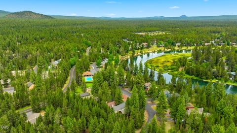 Tiny photo for 55626 Wagon Master Way, Bend, OR 97707 (MLS # 220223770)