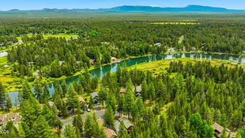 Tiny photo for 55626 Wagon Master Way, Bend, OR 97707 (MLS # 220223770)