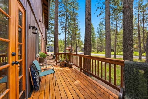Tiny photo for 55626 Wagon Master Way, Bend, OR 97707 (MLS # 220223770)