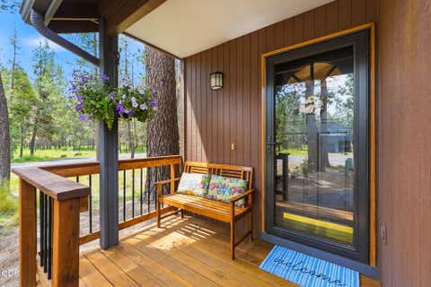 Tiny photo for 55626 Wagon Master Way, Bend, OR 97707 (MLS # 220223770)