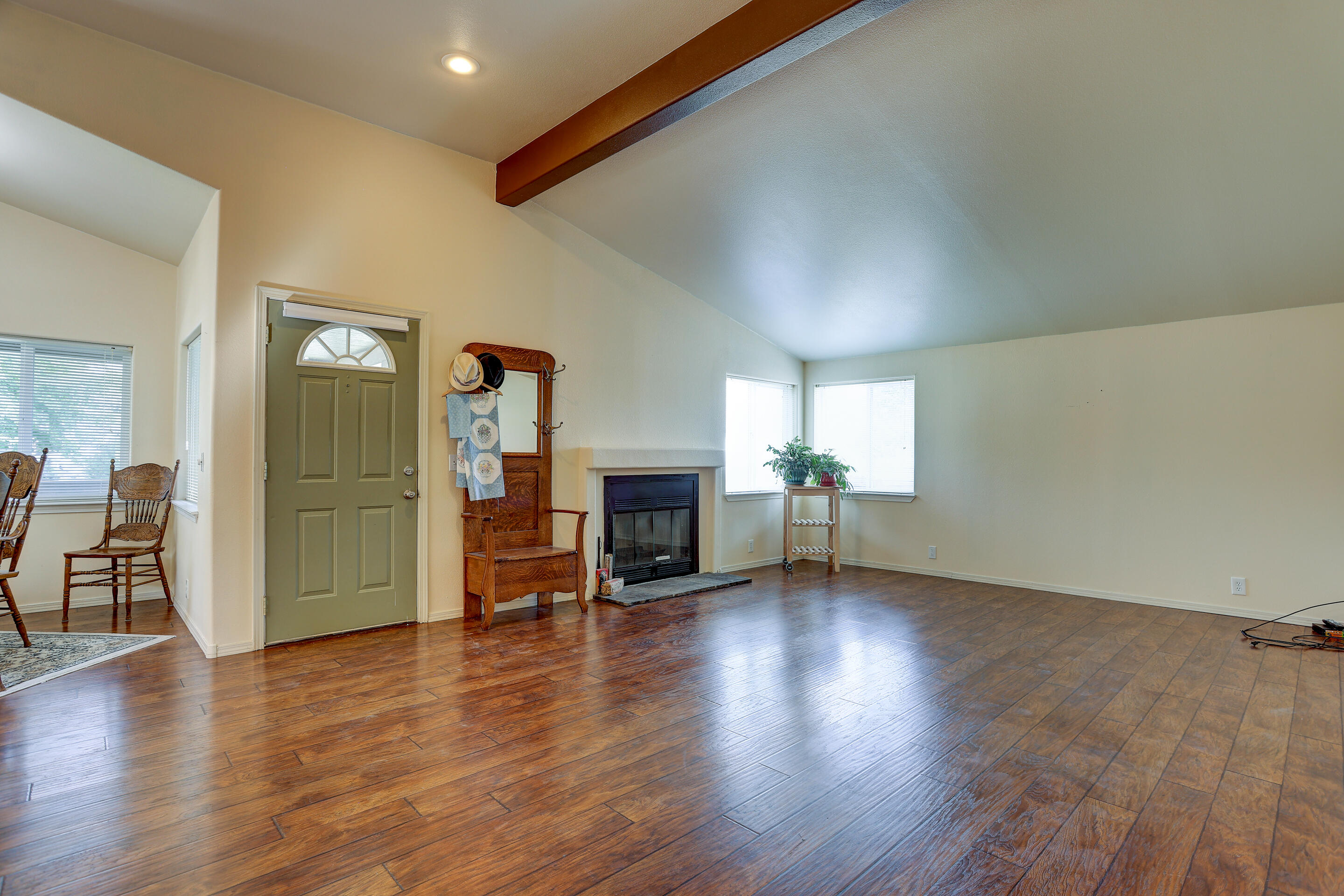 Ni Lah Sha Village - Residential