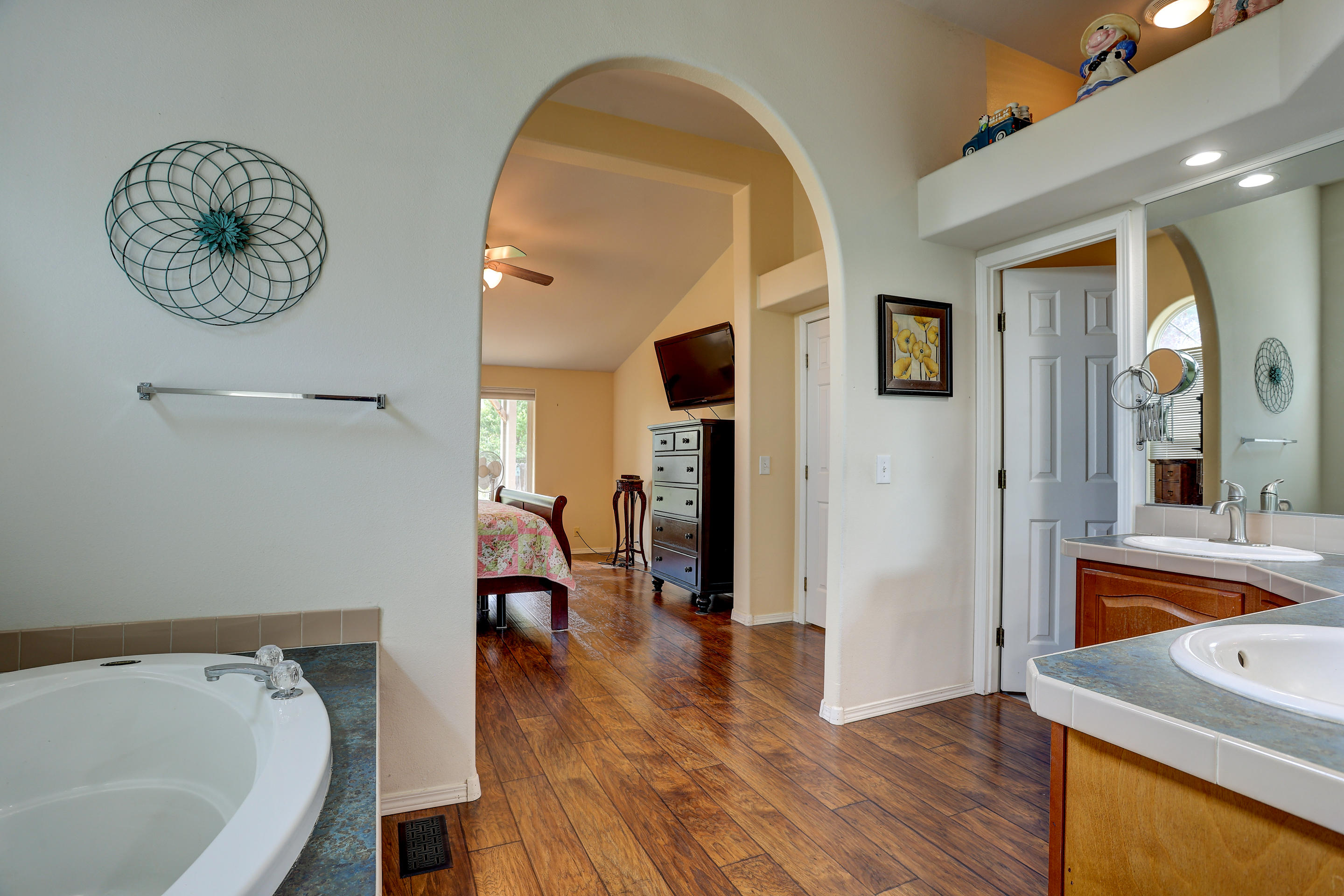 Ni Lah Sha Village - Residential