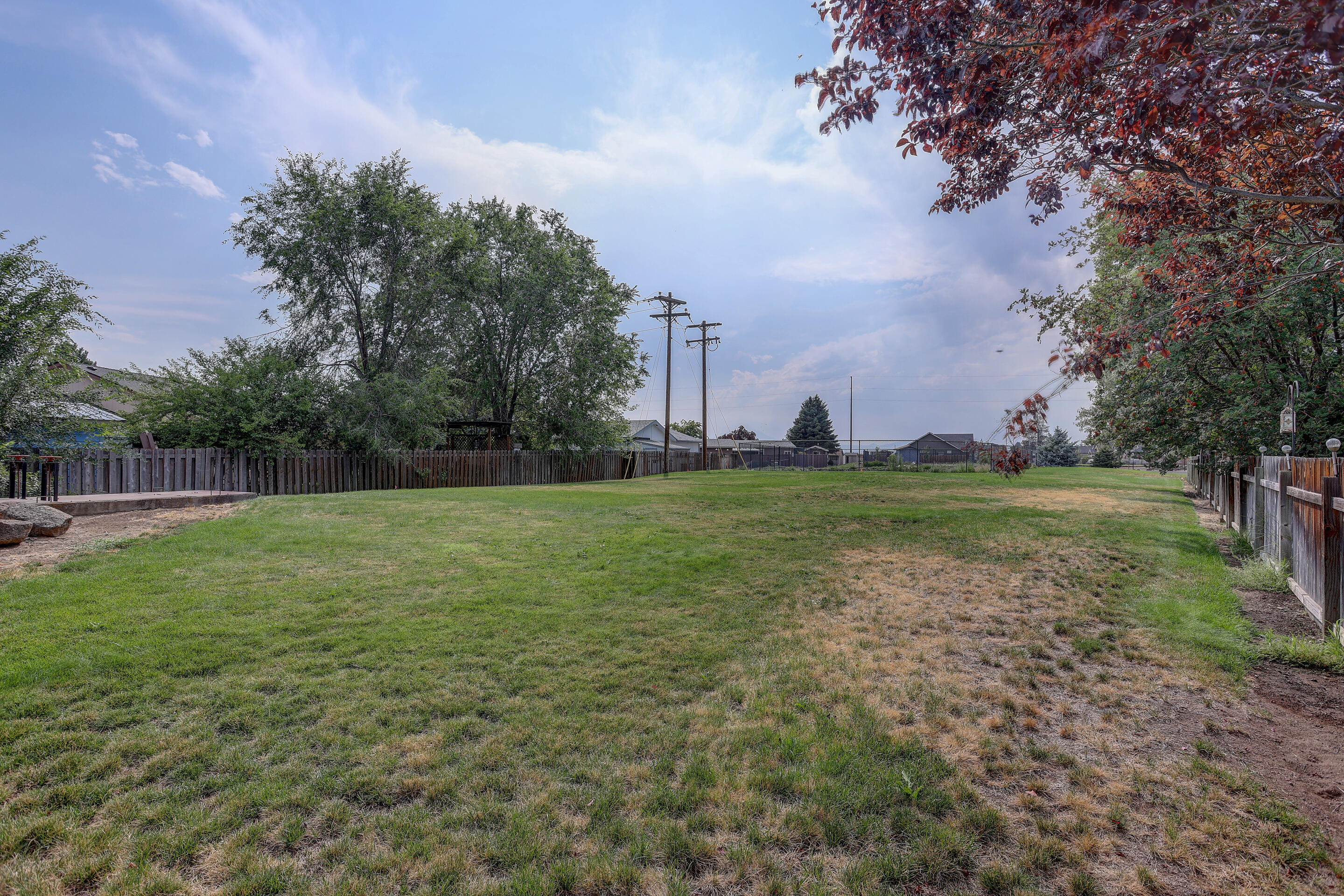 Ni Lah Sha Village - Residential